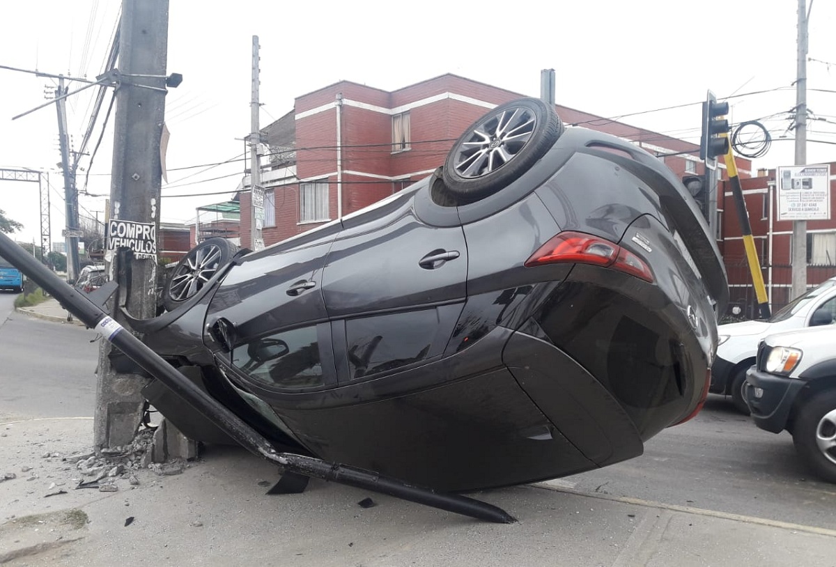 Fotos Colisi N De Dos Veh Culos Y Volcamiento Dej Un Conductor