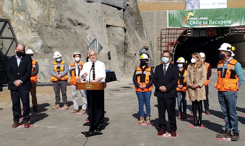 presidente piñera inaugura tunel el melon