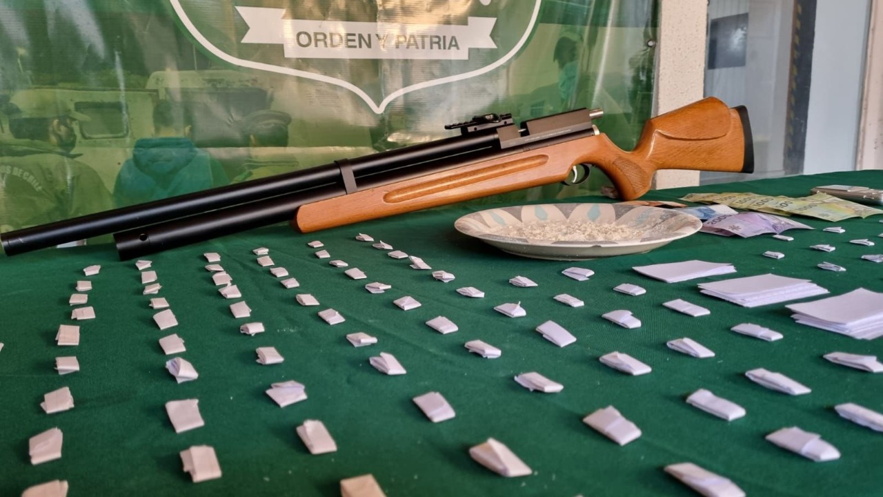 Incautan droga avaluada en $5 millones de pesos y un rifle de aire comprimido en San Felipe