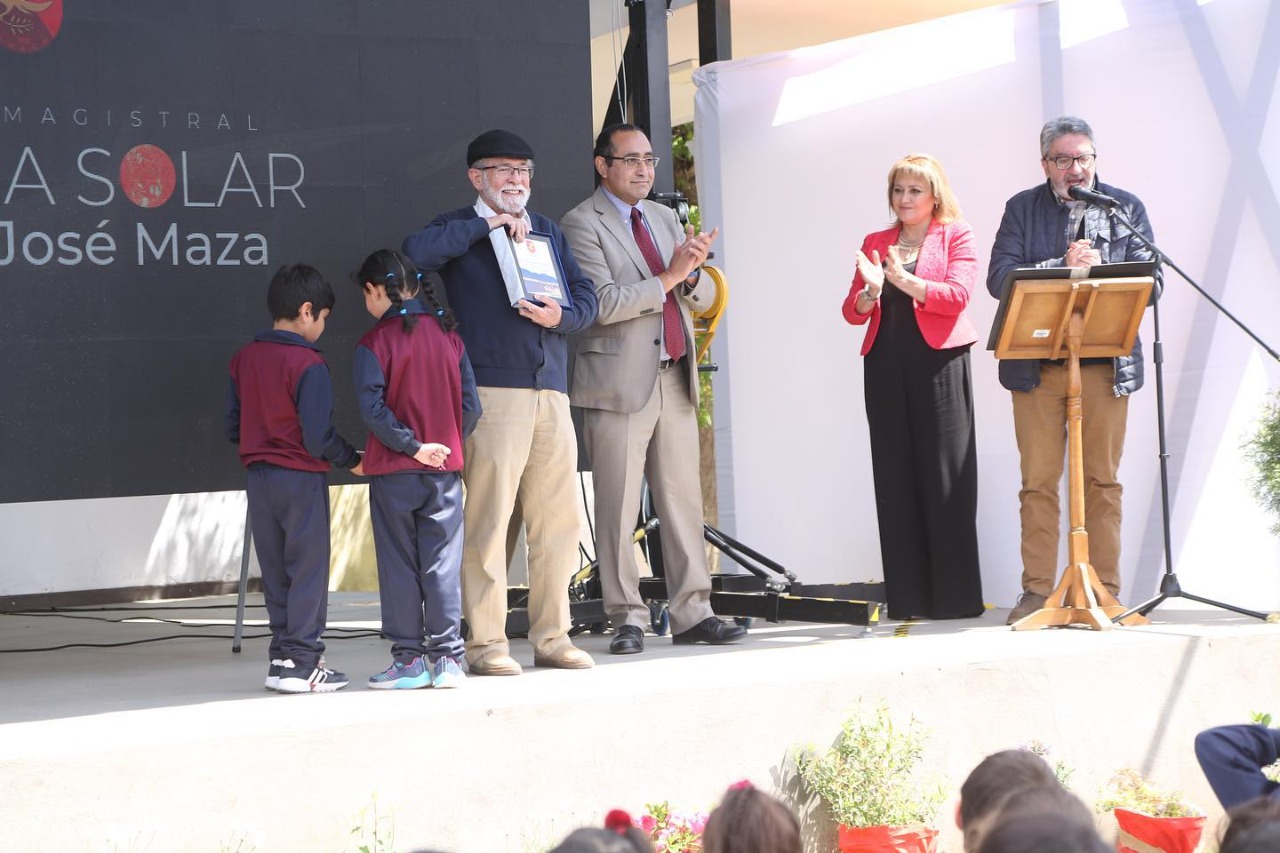 Más de 400 estudiantes presenciaron charla magistral de José Maza en Limache