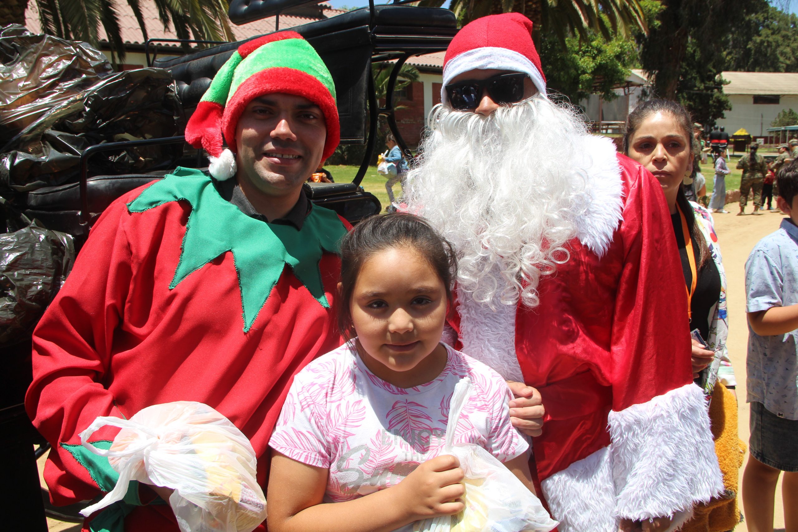 250 niños de Quillota celebraron la Navidad en el Regimiento Granaderos