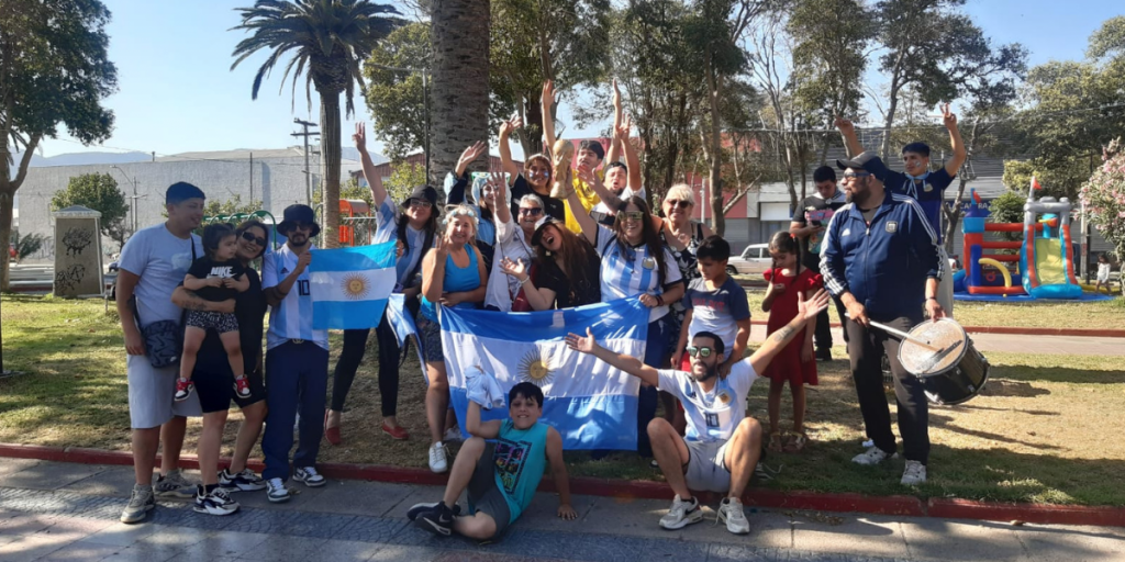 [FOTOS] Argentinos celebraron título mundial en las plazas de Quillota y La Calera