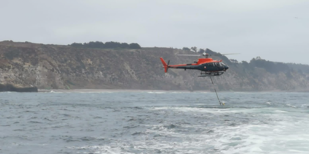 Rescatan ileso a kayakista que estaba a la deriva en Maitencillo