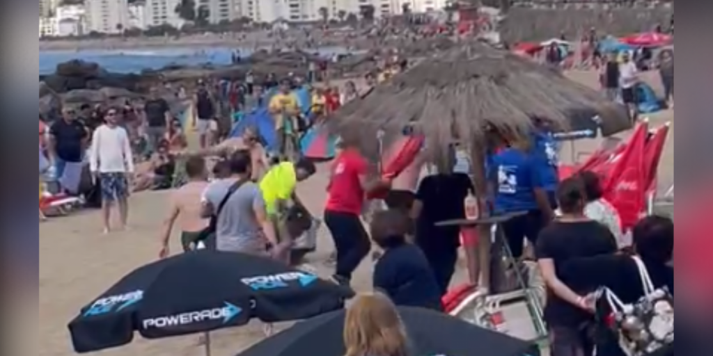 [VIDEO] Registran agresión a salvavidas en playa de Papudo.