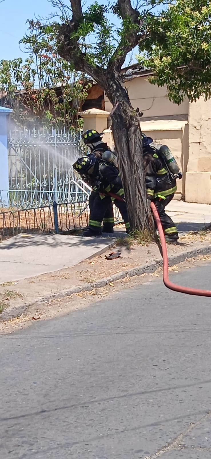 En Quillota evacúan a 100 personas por fuga de gas