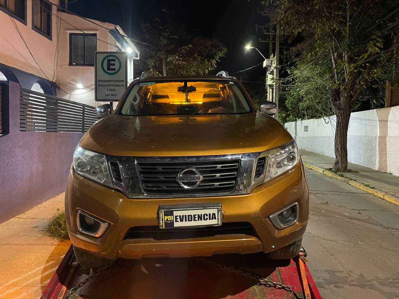 La camioneta había sido robada en pleno centro de Viña del Mar.