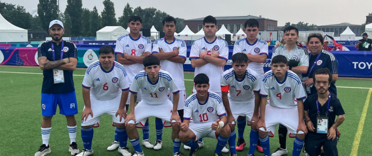 Jóvenes de Hijuelas celebran nuevo triunfo en futsal en JJ.OO Especiales