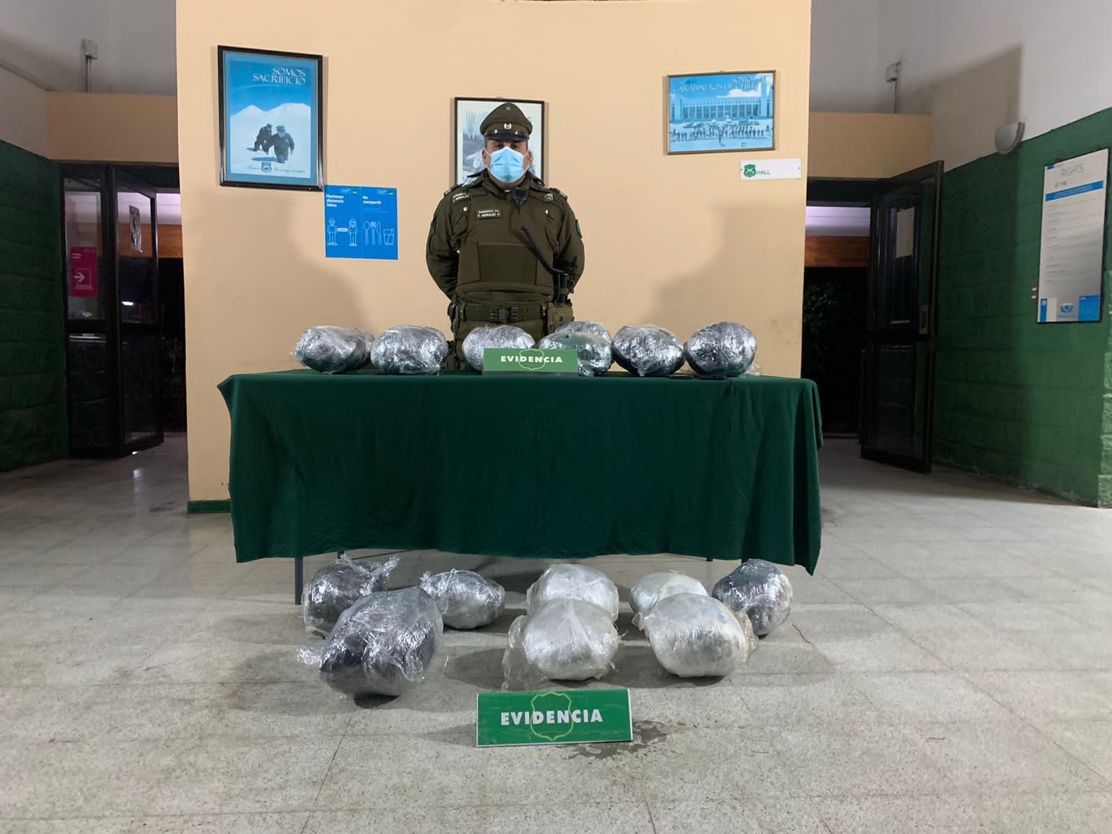 [FOTOS] Ruta 5 Norte Incautan 26 kilos de droga desde vehículo