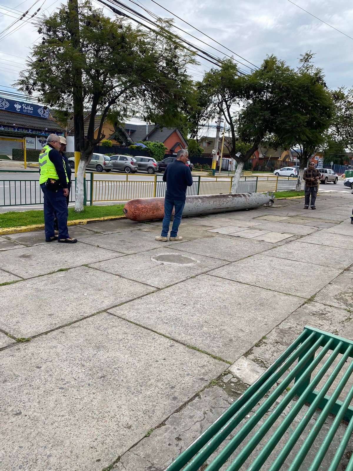 Como señal contra la violencia Tras 30 años retiraron los torpedos de la plaza de La Cruz