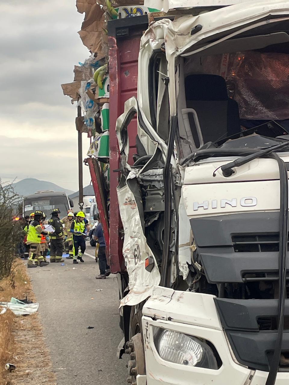 Nogales 15 lesionados dejó colisión entre camión y bus de pasajeros