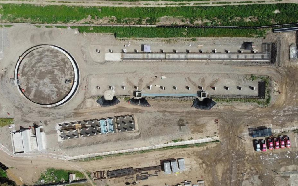 Vista aérea del avance de las obras de la Estación de Bombeo en San Isidro, Quillota.