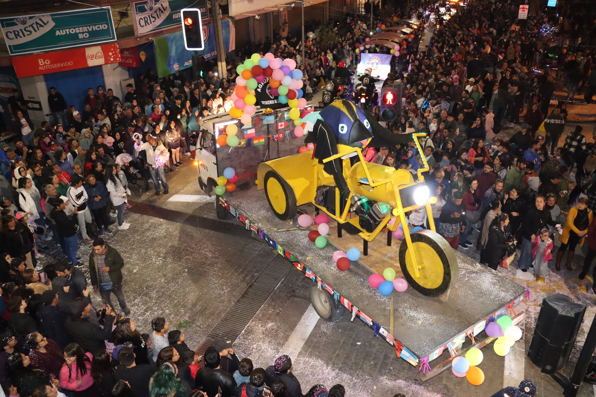 Agrupación de Motoqueros de Quillota en desfile de carros alegóricos 2023