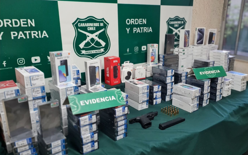 Los Andes: carabineros detuvo a siete sujetos por robo a sucursal telefónica y recuperó 278 aparatos