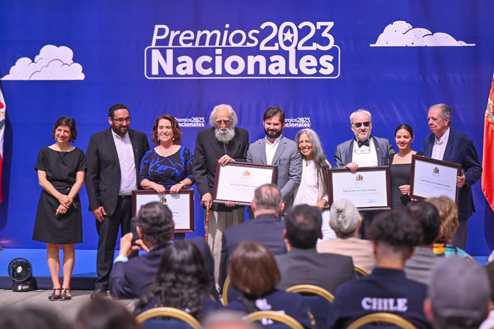 Gastón Soublette recibe Premio Nacional de Humanidades de parte del Pdte. BoricGastón Soublette recibe Premio Nacional de Humanidades de parte del Pdte. Boric