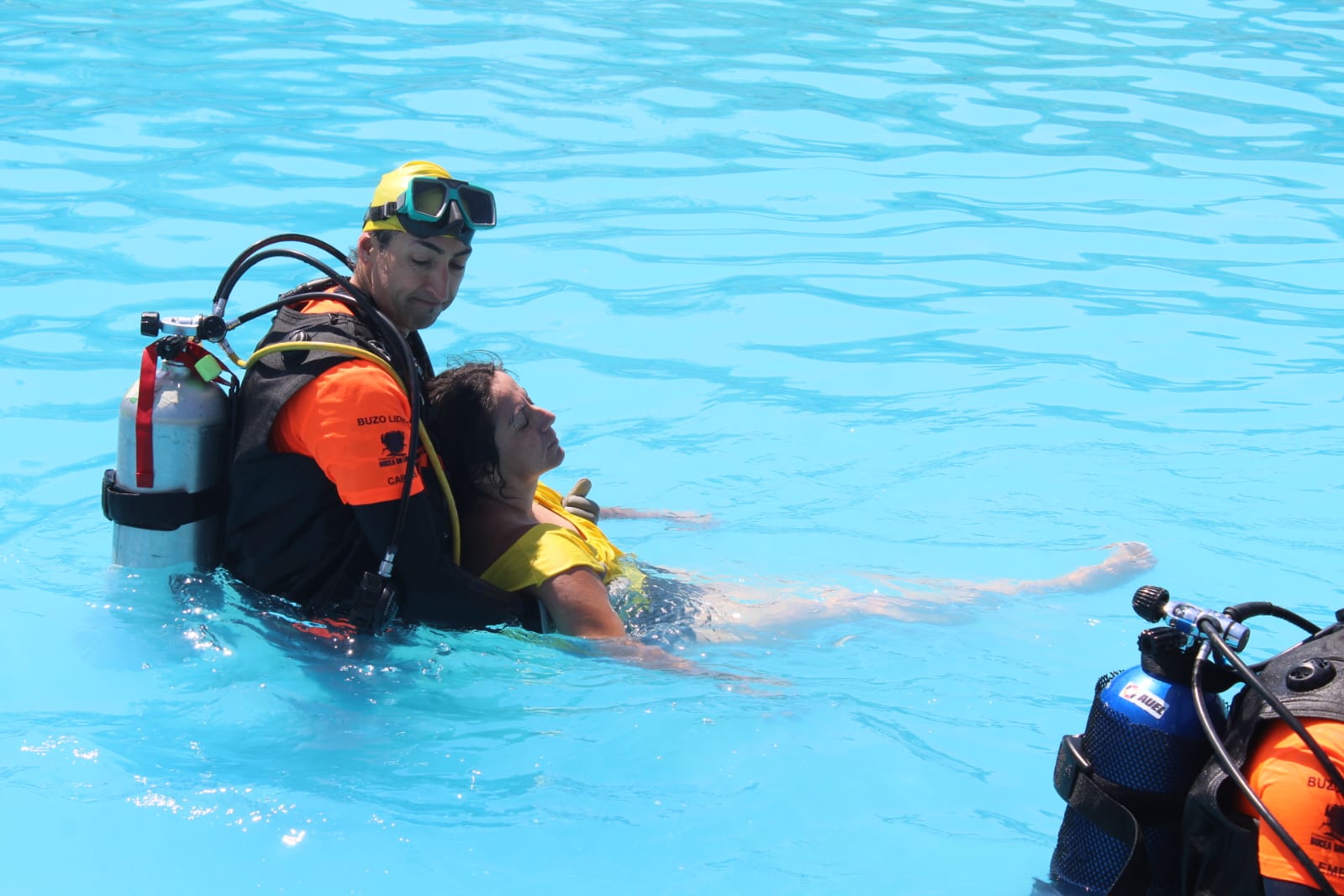 En La Cruz se realizó clínica de buceo inclusivo