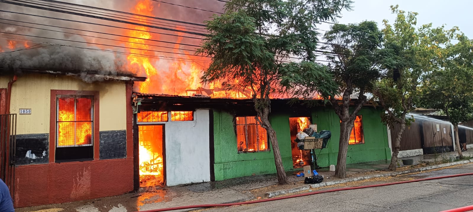 Incendio en cité y vivienda en Quillota