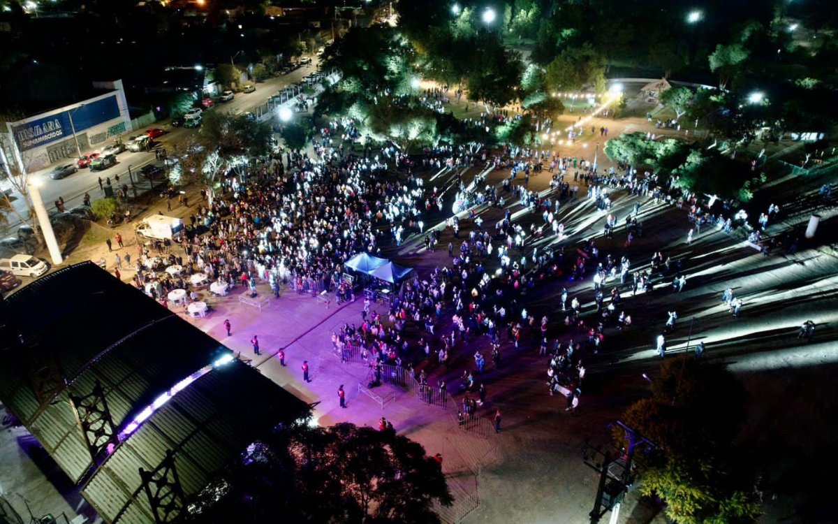 Las fotos del show de Noche de Brujas en La Calera por el Año Nuevo