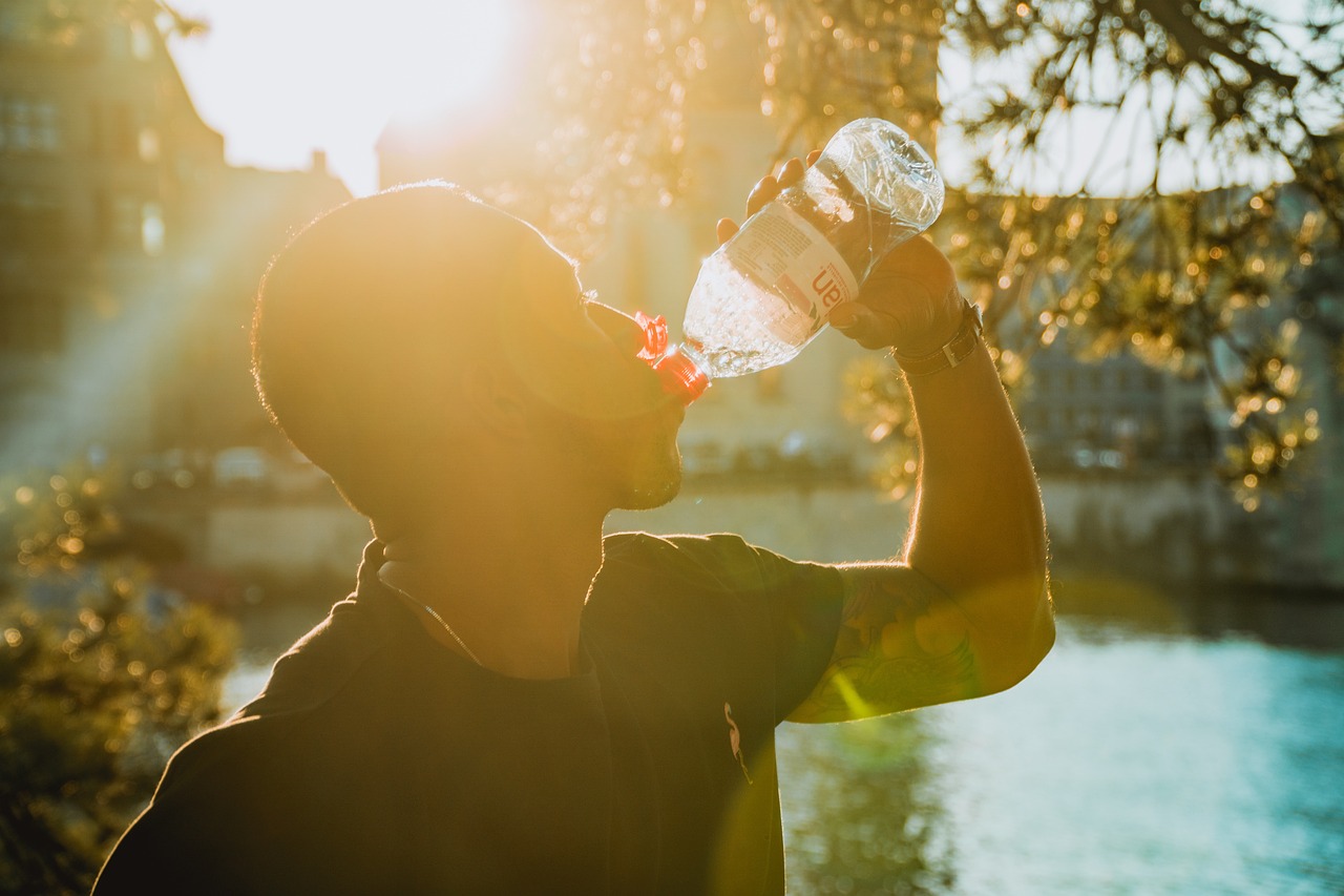 Microplásticos en agua embotellada 2024