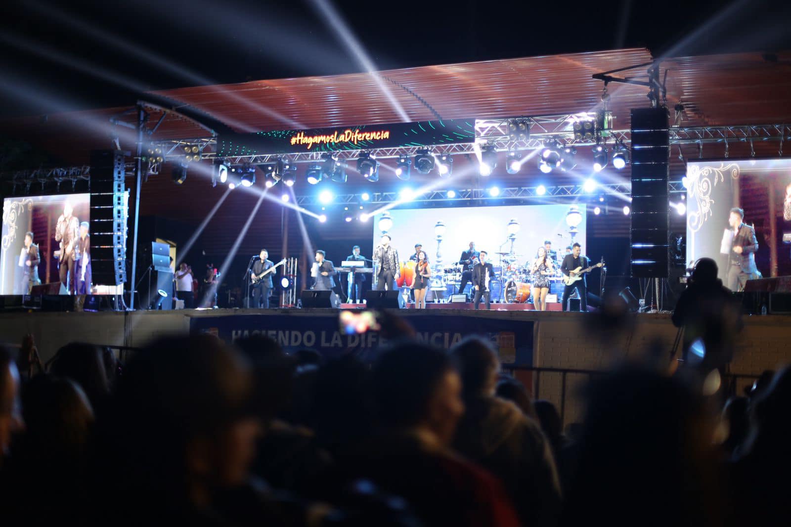 Las fotos del show de Noche de Brujas en La Calera por el Año Nuevo