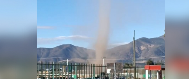 [VIDEO] Remolino de viento causó sorpresa en Quillota