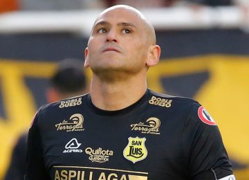 Chupete Suazo, lesión