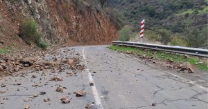 Ruta Lo Rojas cerrada por lluvias