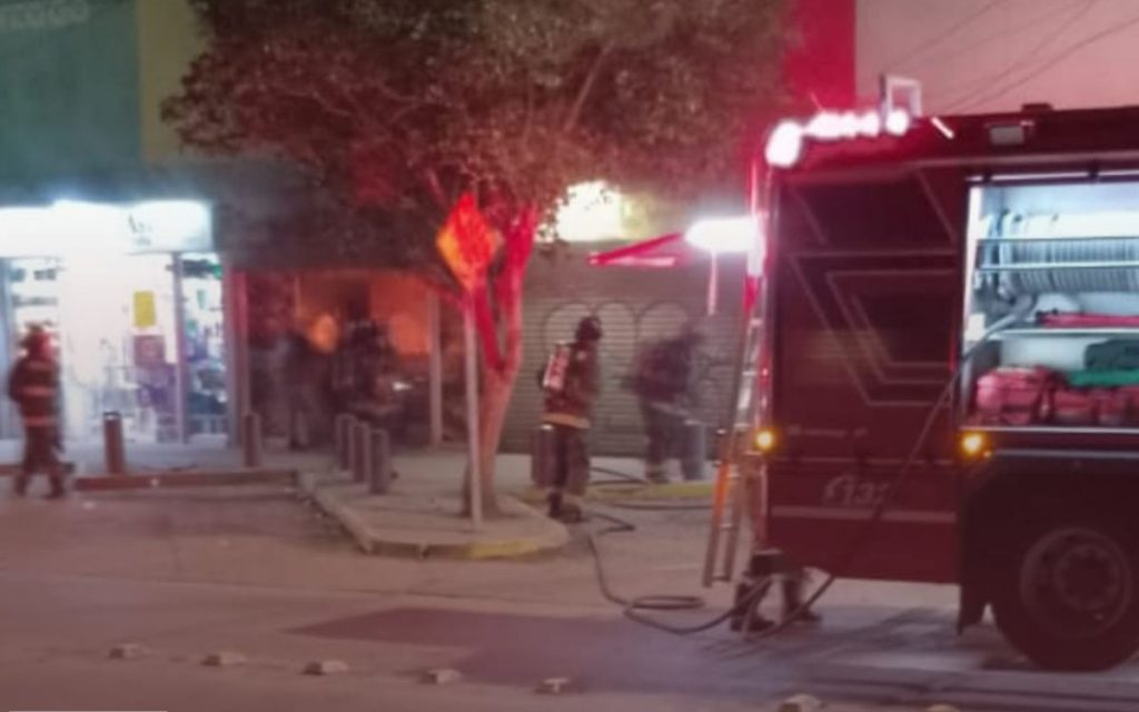 Incendio dejó graves daños en local de sushi de Quillota