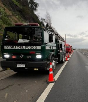 Incendio dejó graves daños en vivienda de La Cruz