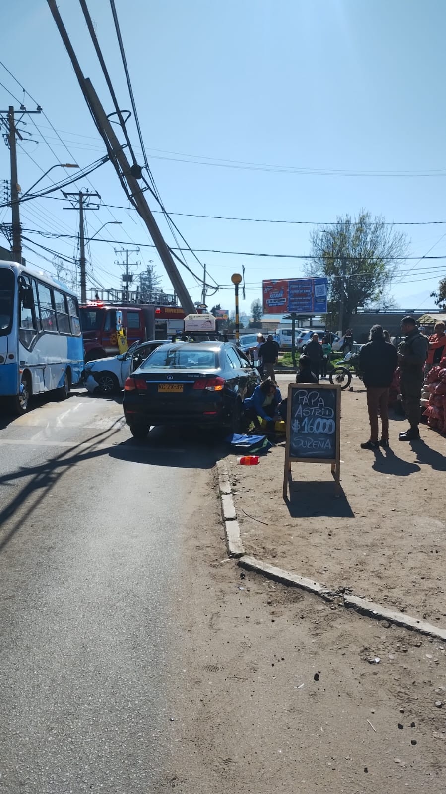 Quillota Accidente frente al Colegio Tierra del Fuego deja cinco lesionados