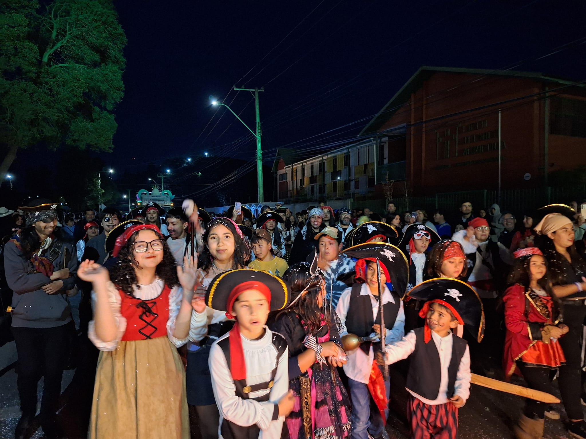 [FOTOS] La Cruz tuvo deslumbrante Desfile de Carros Alegóricos