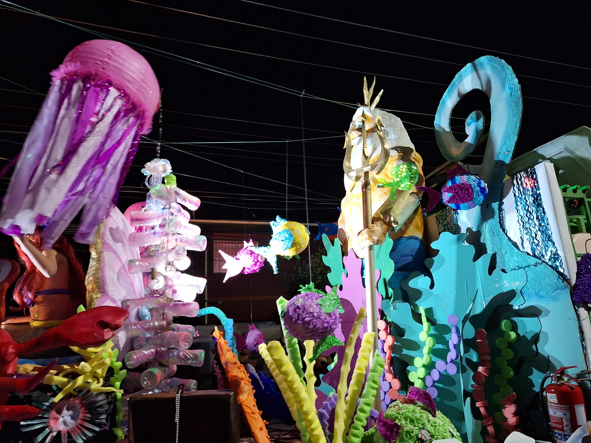 [FOTOS] La Cruz tuvo deslumbrante Desfile de Carros Alegóricos