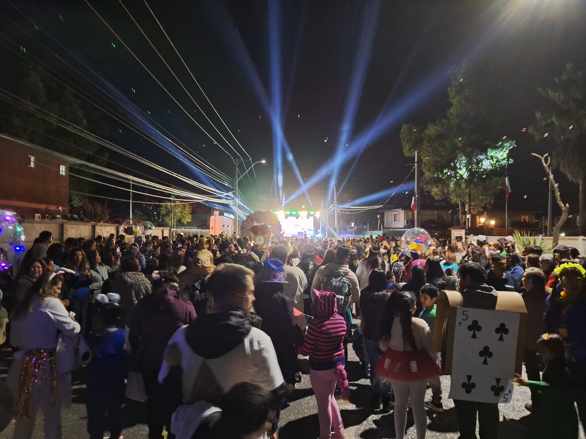 [FOTOS] La Cruz tuvo deslumbrante Desfile de Carros Alegóricos