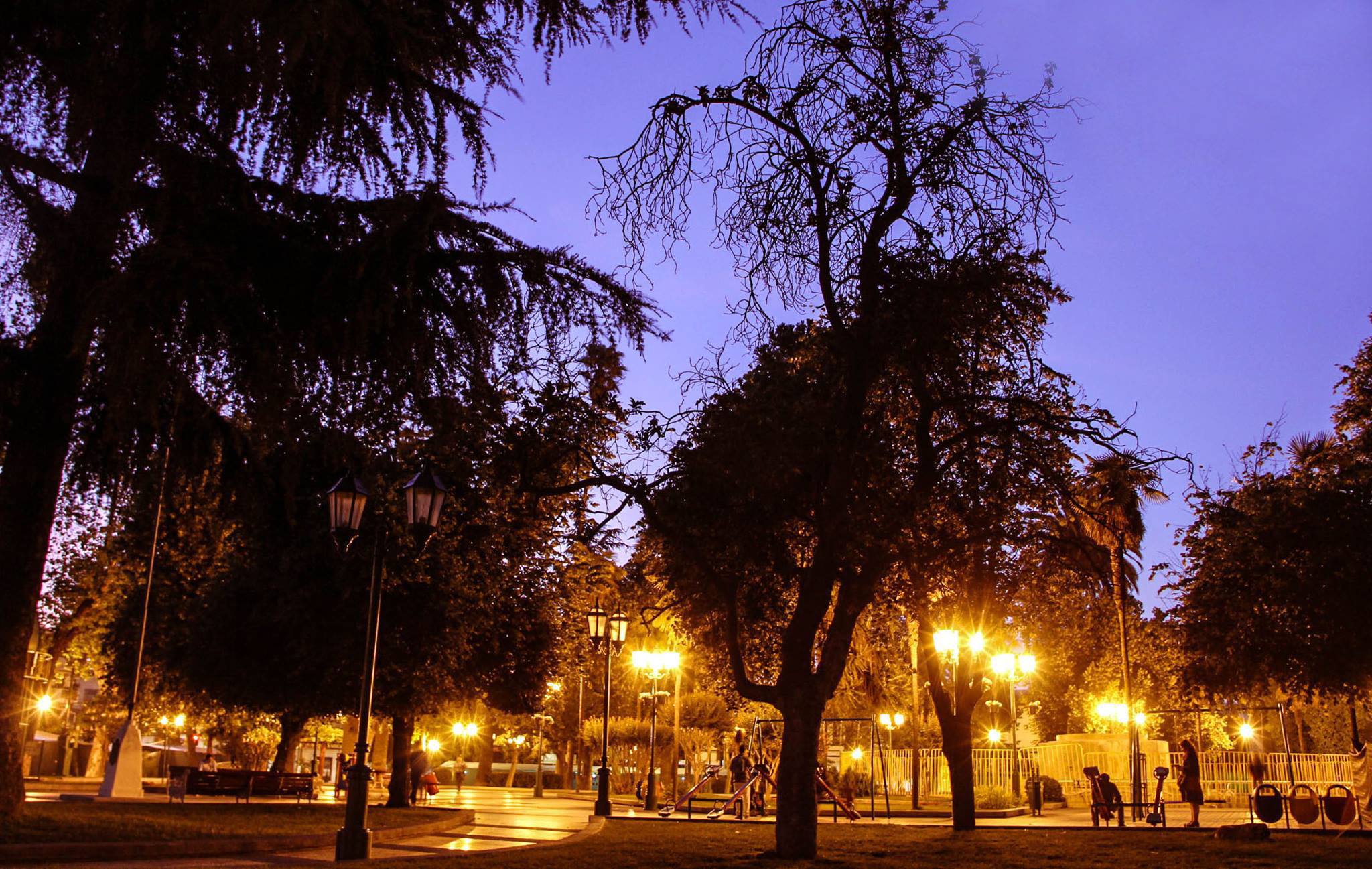 Plaza de Armas de Quillota noche