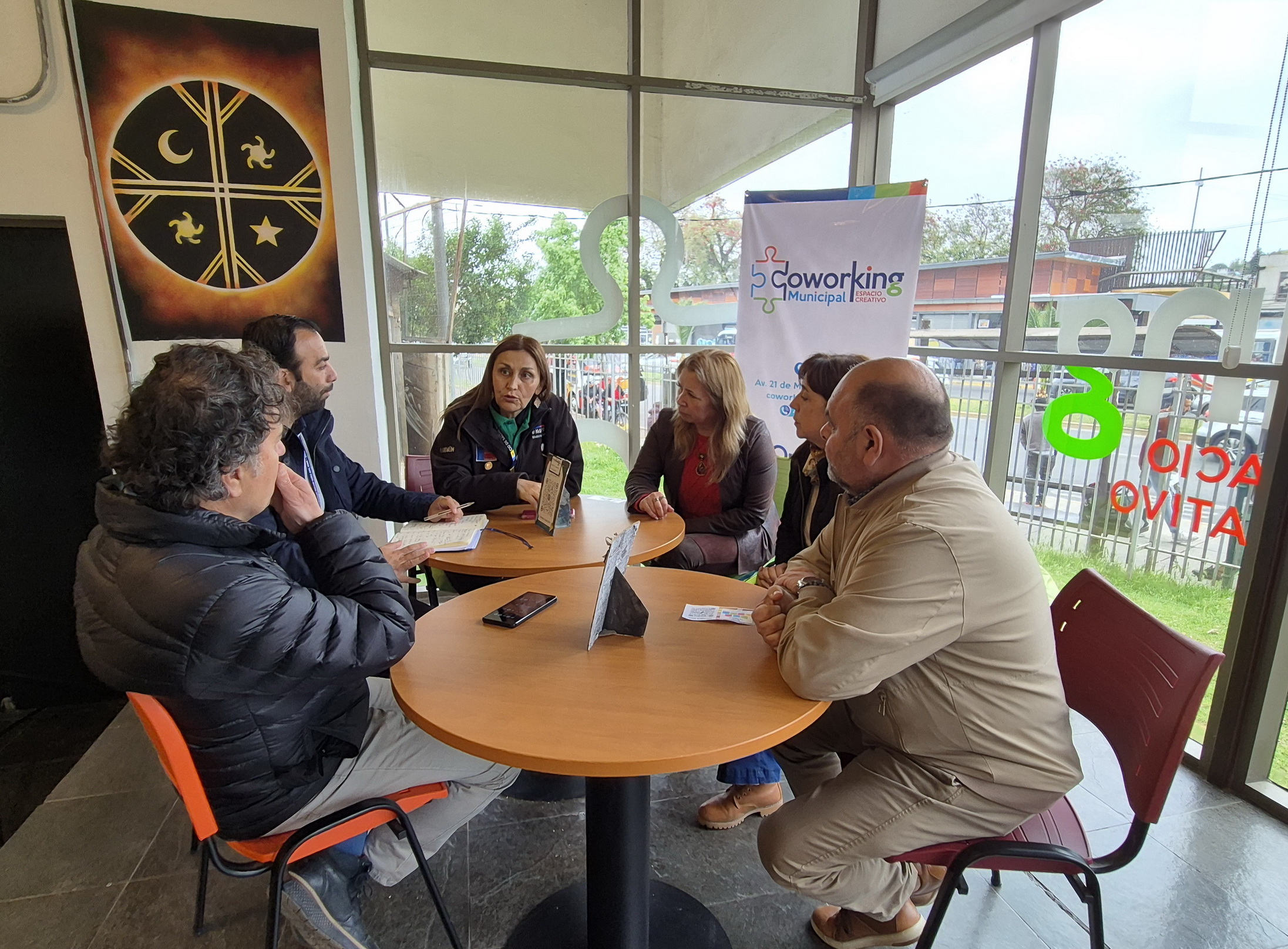 Quillota Coordinan traspaso de catres clínicos para futuro Centro para Personas Mayores