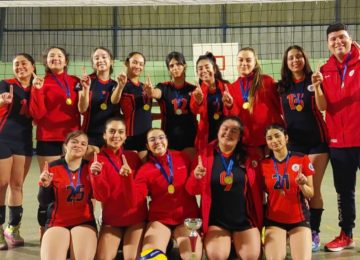 Equipo femenino de CDS Vóleibol La Calera es campeón de la Copa Amistad en Til Til