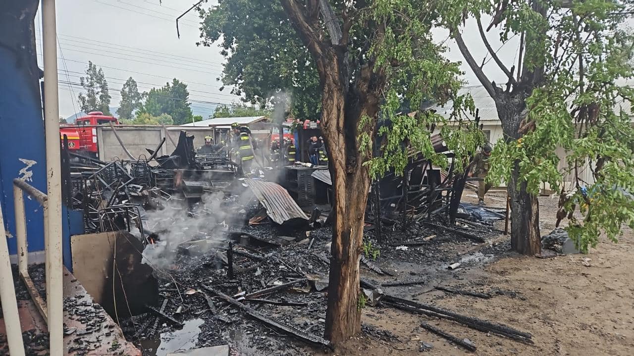 Incendio Liceo Luis Laborda Hijuelas