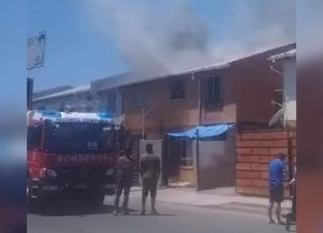 Incendio en Artificio deja 4 adultos y un bebé damnificados