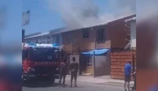 Incendio en Artificio deja 4 adultos y un bebé damnificados