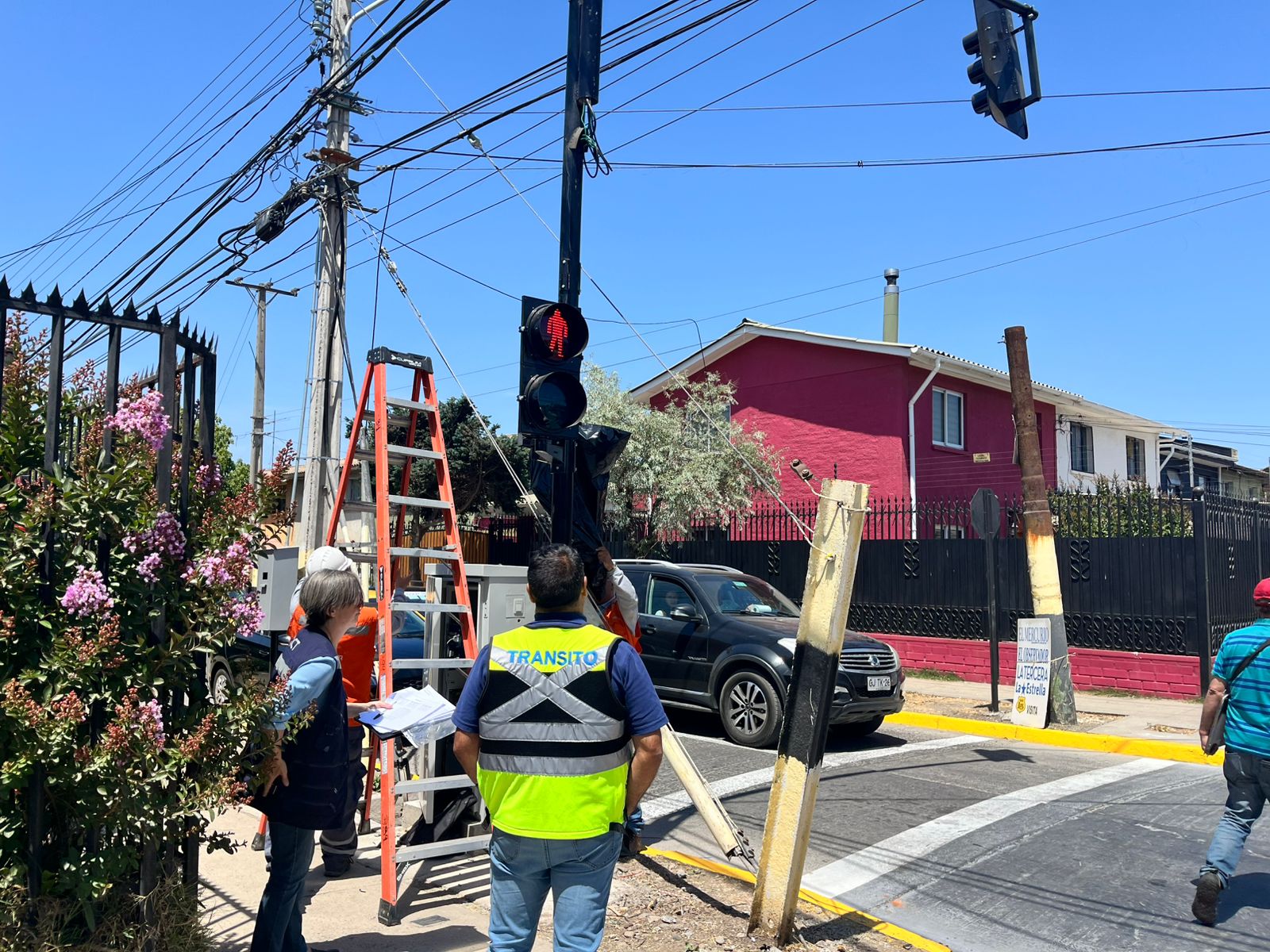 Comenzaron a operar nuevos semáforos en cruce de Quillota