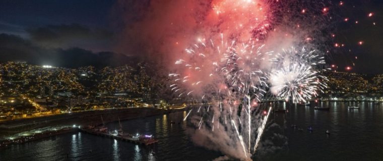 Año Nuevo 2025 en Valparaíso y Viña del Mar: estos son los espectáculos y puntos de lanzamiento