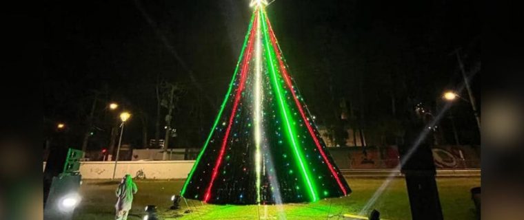 La Calera recibe diciembre con encendido del árbol de Navidad