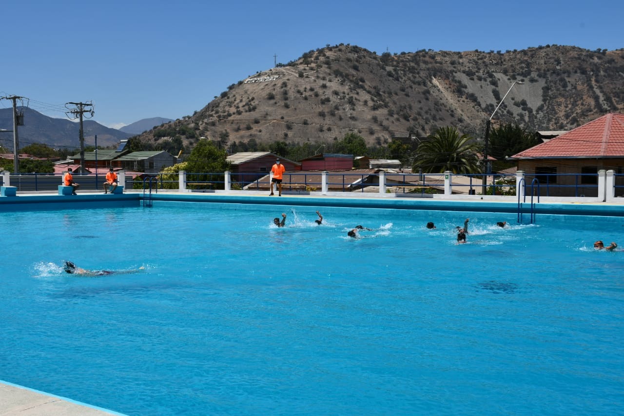 Ya se pueden retirar los tickets para ir a la Piscina Municipal de La Calera